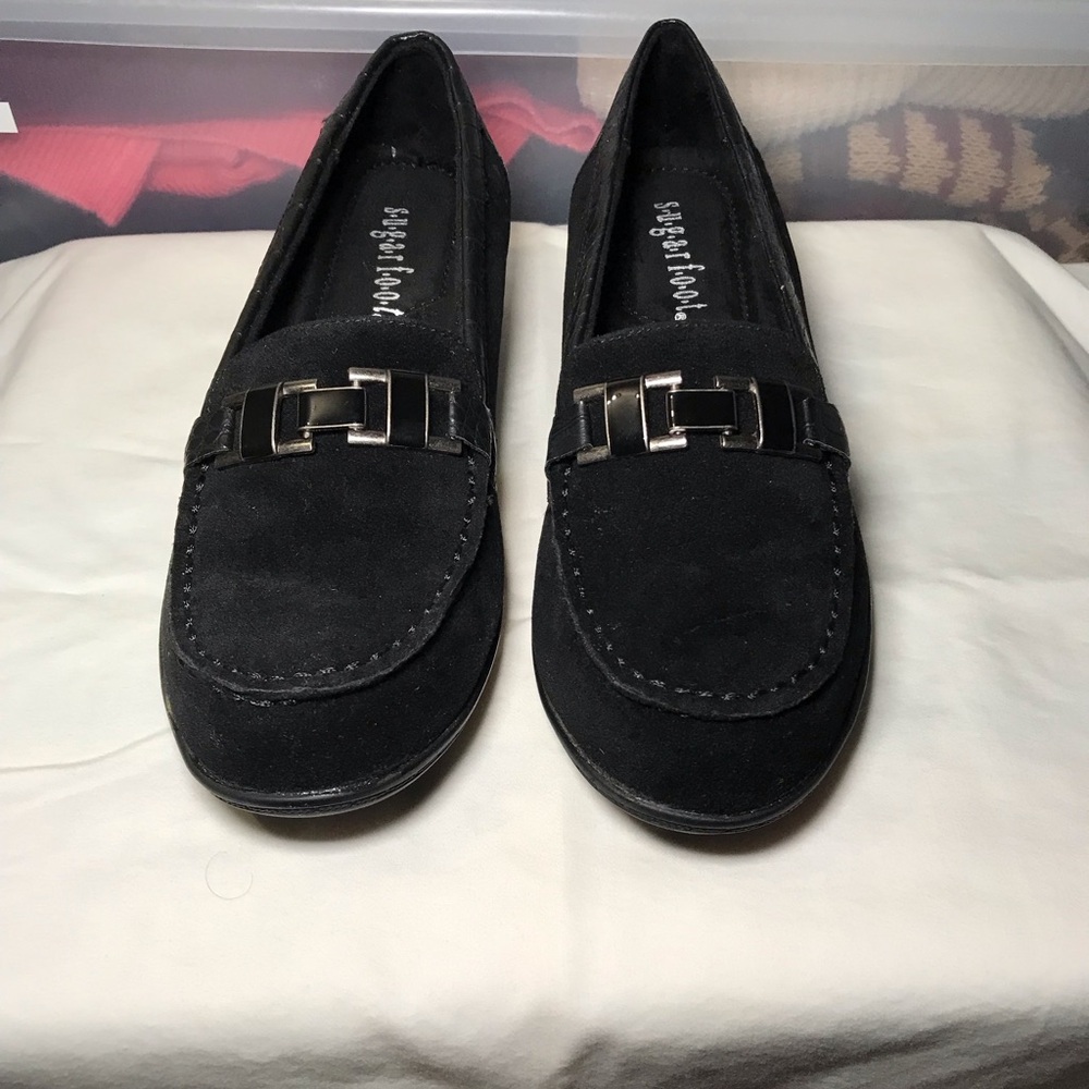 Sleek Black Flats with Silver Buckle Details